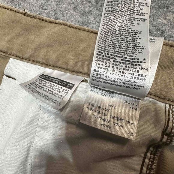 Levi's Men's Multiple Pockets Belt Loops Cargo Shorts Size W42 Khaki Medium Wash - Picture 7 of 7